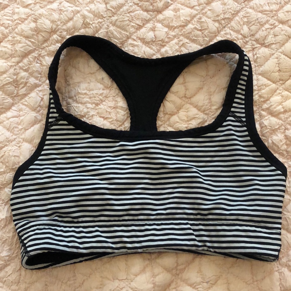 Sports bra